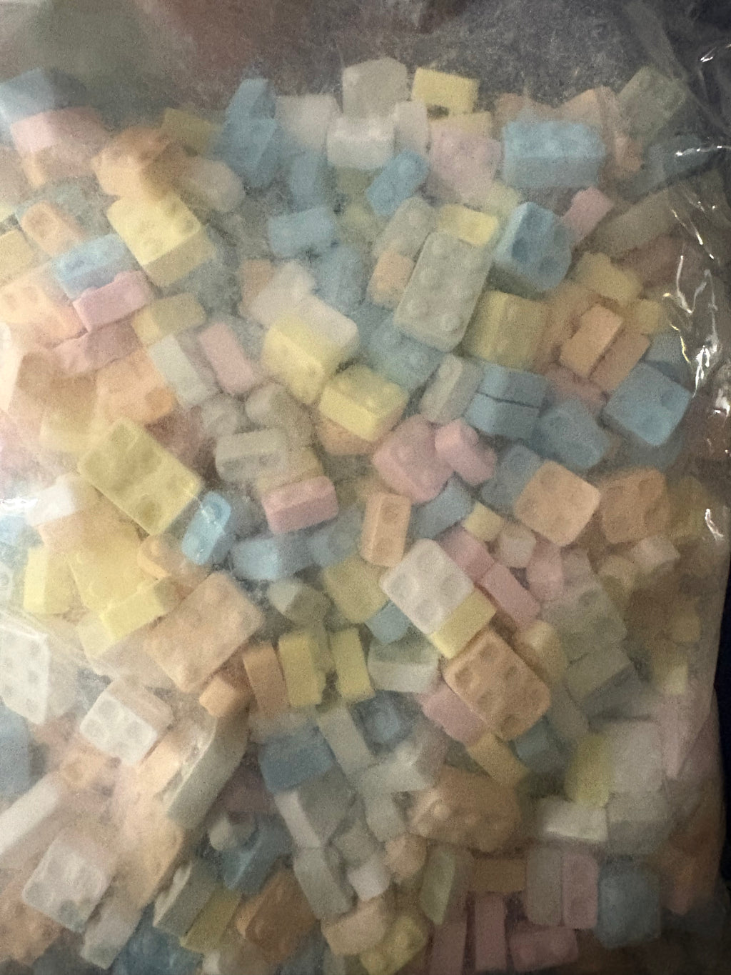 Bonbon en forme de lego dextrose. Bonbon gélifié 100g
